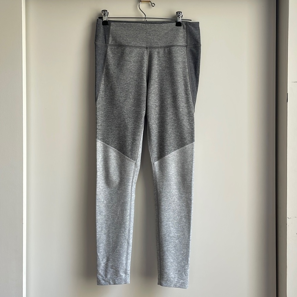 Outdoor Voices 3/4 Warmup Legging Size M